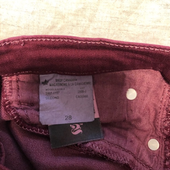Burgundy Yoga Jeans skinny size 28 - Picture 3 of 3